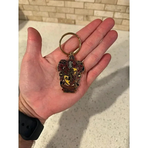 Griffindor Keychain Harry Potter Universal Orlando Personalized "Florida” sa - Picture 1 of 2